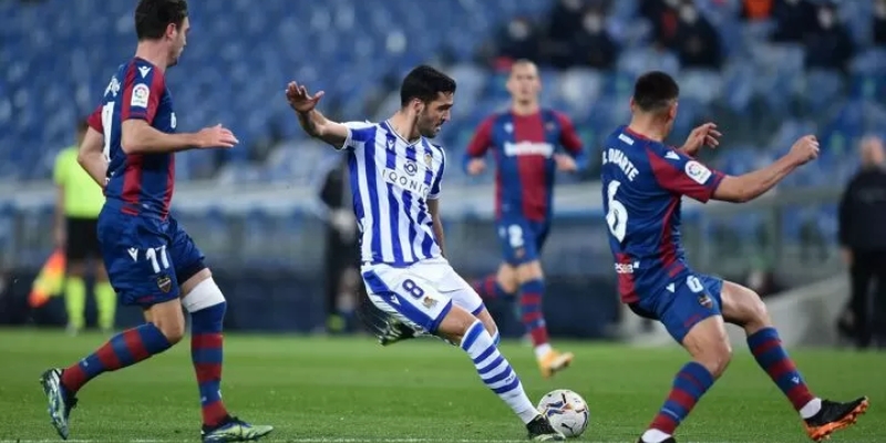 Nhận định phong độ Real Sociedad vs Levante