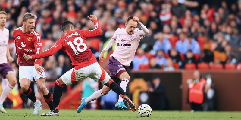 Nhận Định Manchester United Vs Brentford Lúc 2H00 Ngày 28/04 - Premier League 3 Phong độ Manchester United vs Brentford hiện tại